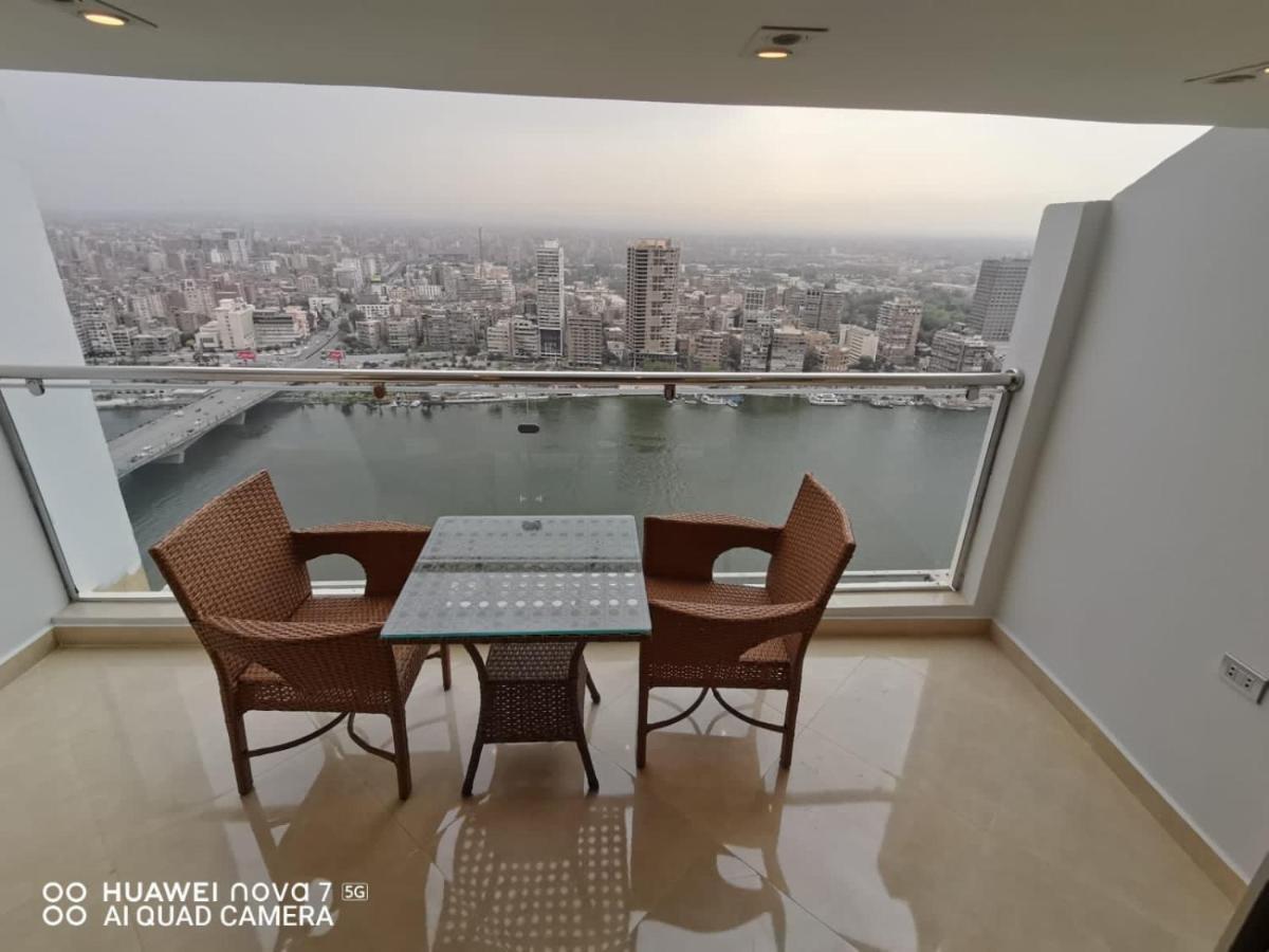 Pyramids Nile Tower Hotel Kairó Kültér fotó