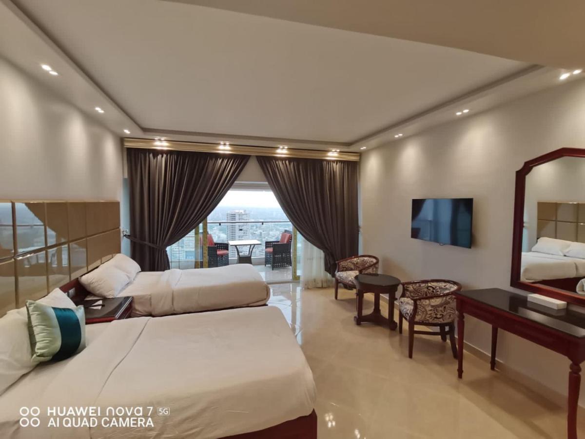 Pyramids Nile Tower Hotel Kairó Kültér fotó