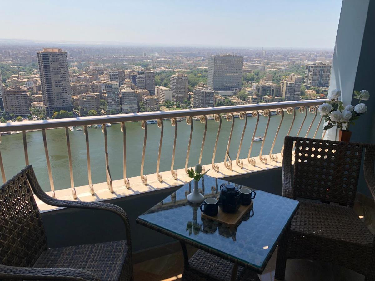 Pyramids Nile Tower Hotel Kairó Kültér fotó