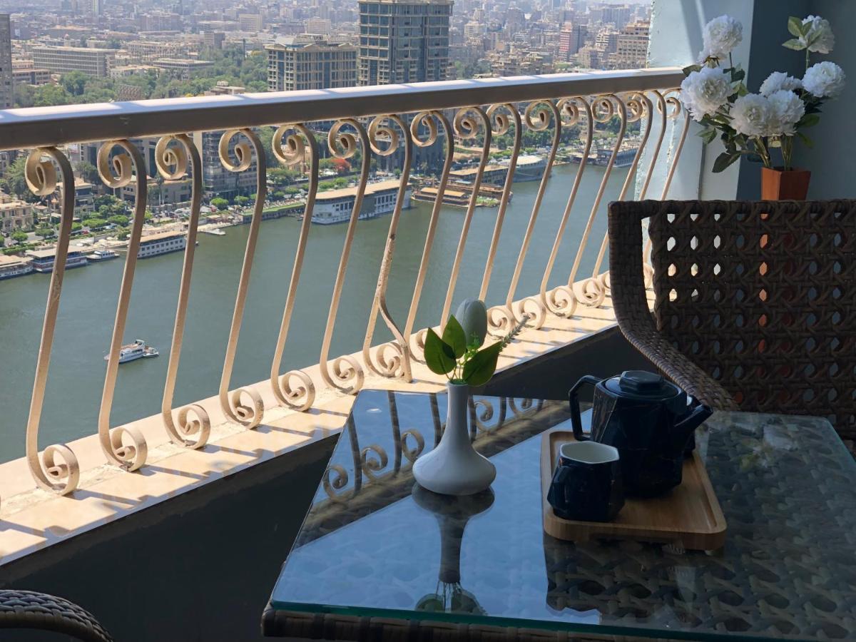 Pyramids Nile Tower Hotel Kairó Kültér fotó